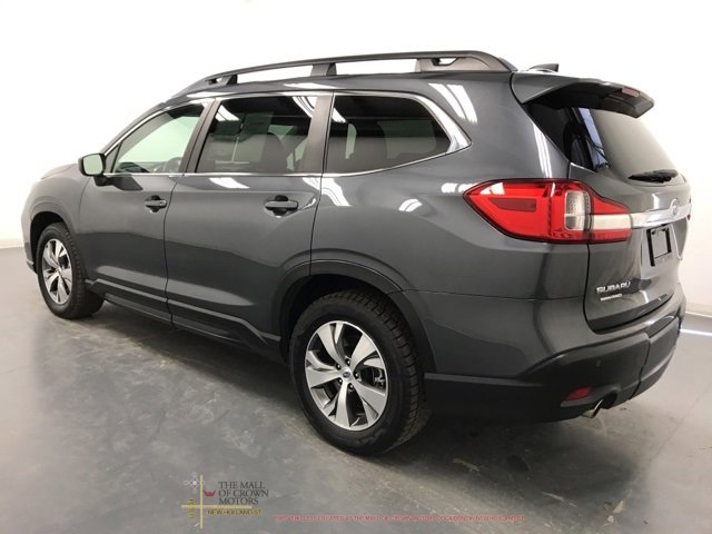 The Mall Of Crown Motors Car Dealership In Holland Mi 49424 Kelley Blue Book