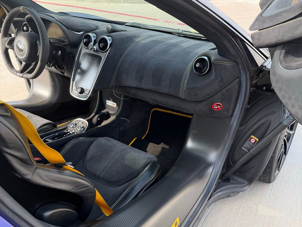Used 2020 McLaren 600LT Spider photo 29
