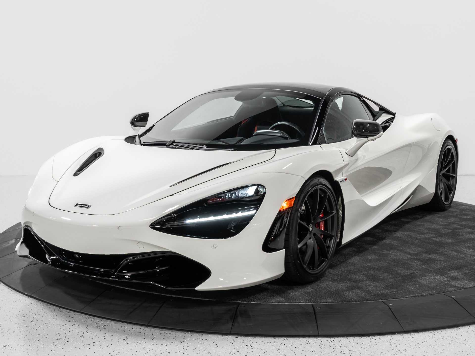 Used 2021 McLaren 720S Performance photo 16