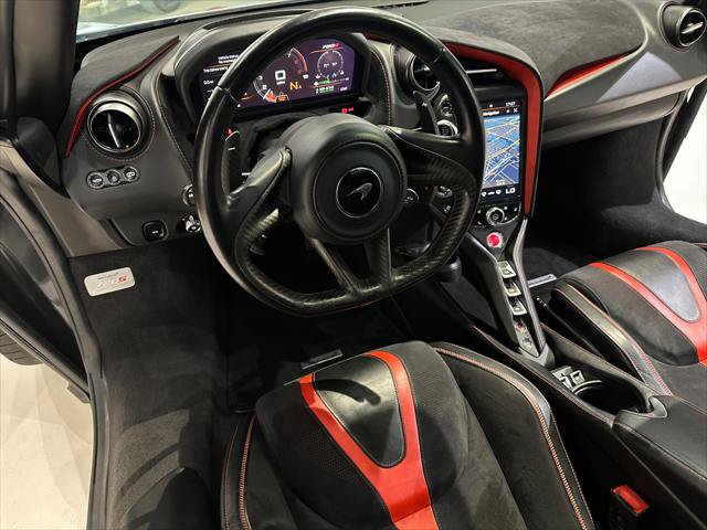 Used 2020 McLaren 720S Luxury photo 13