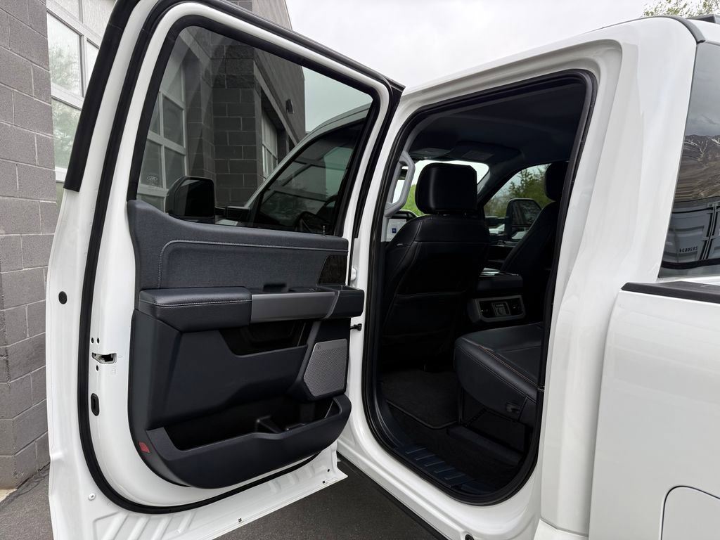 2025 Ford F350 Lariat