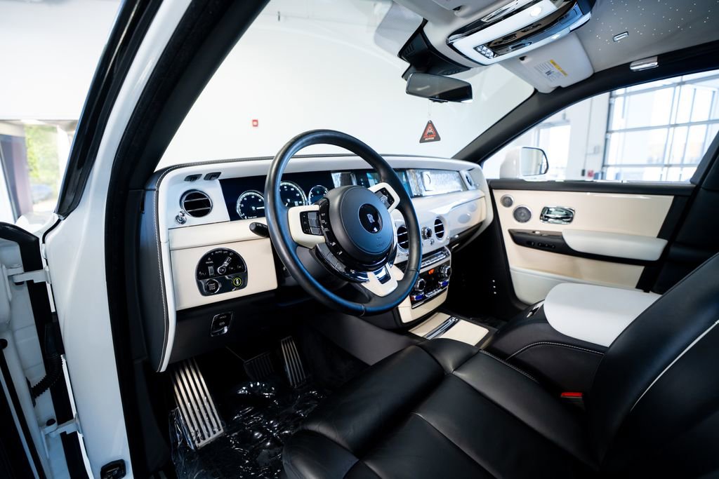 2019 Rolls-Royce Phantom Sedan