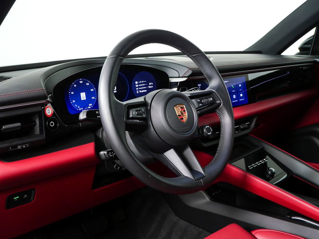 2025 Porsche Macan 4 Electric