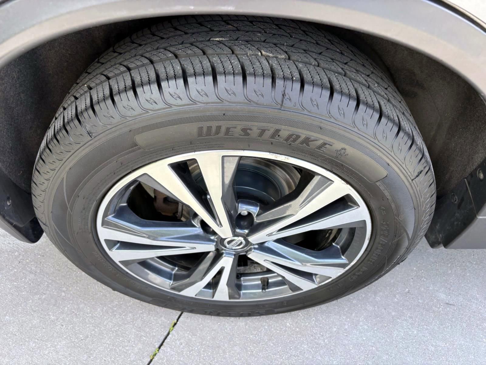 2017 Nissan Rogue SL