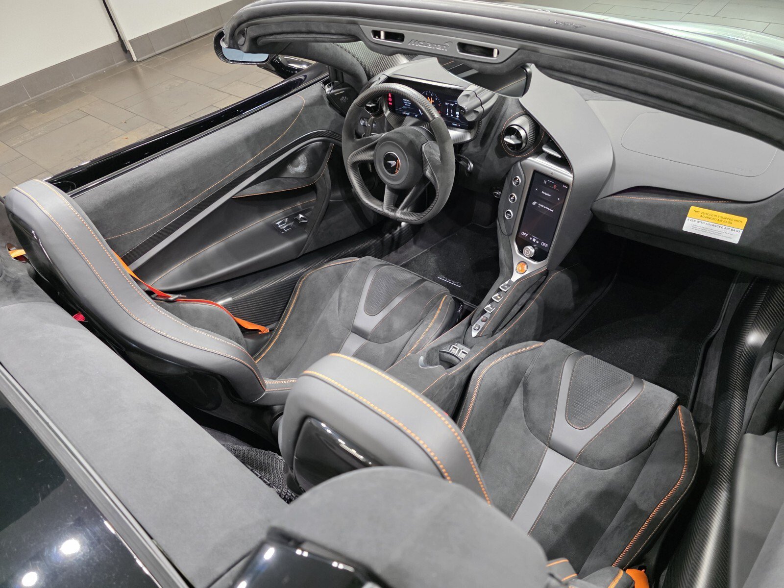 Used 2025 McLaren 750S Spider photo 25