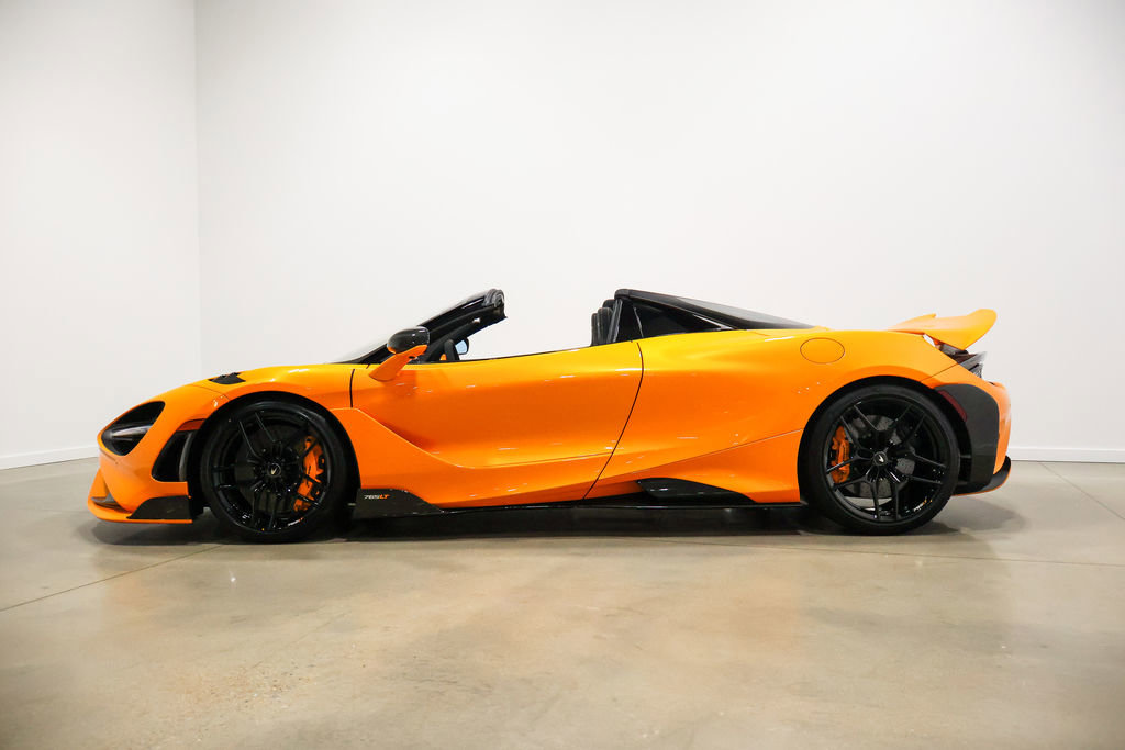 Used 2022 McLaren 765LT photo 9