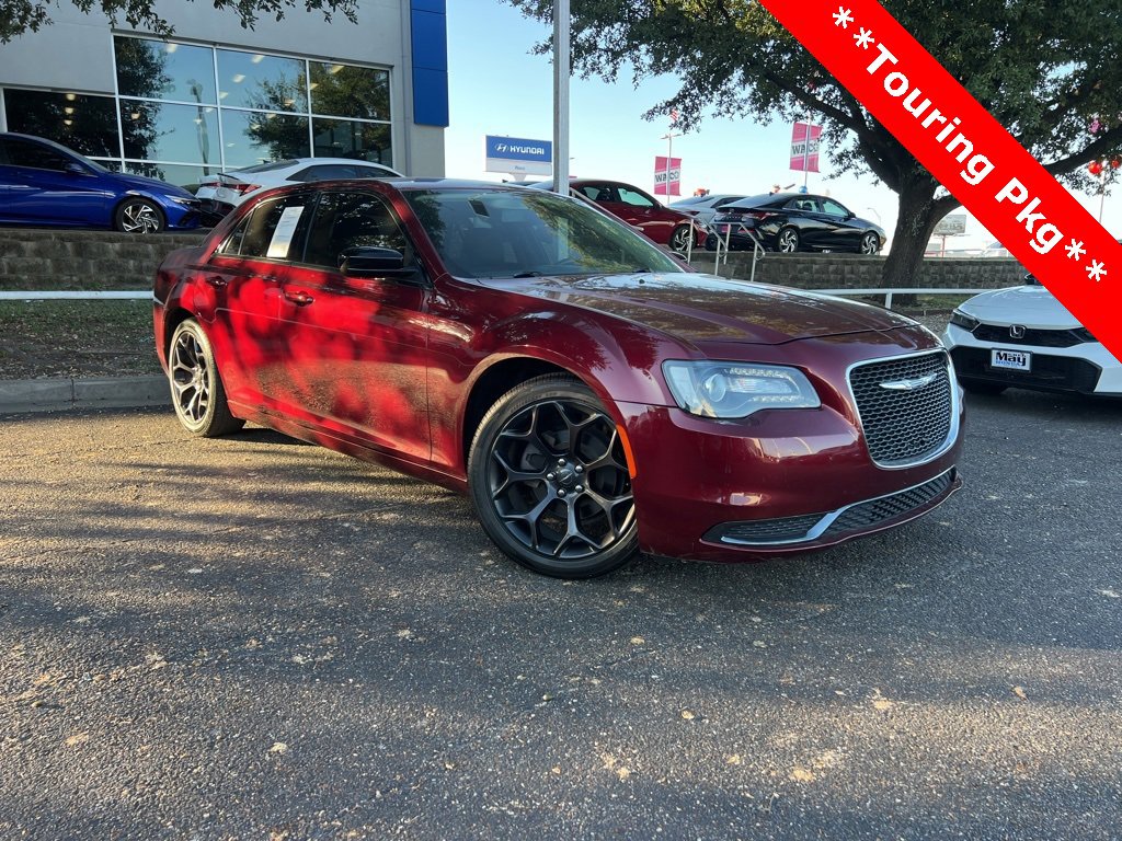 2019 Chrysler 300 Touring