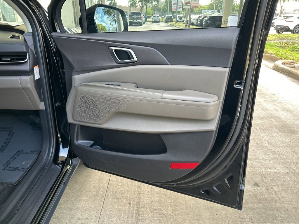 2025 Kia Carnival EX