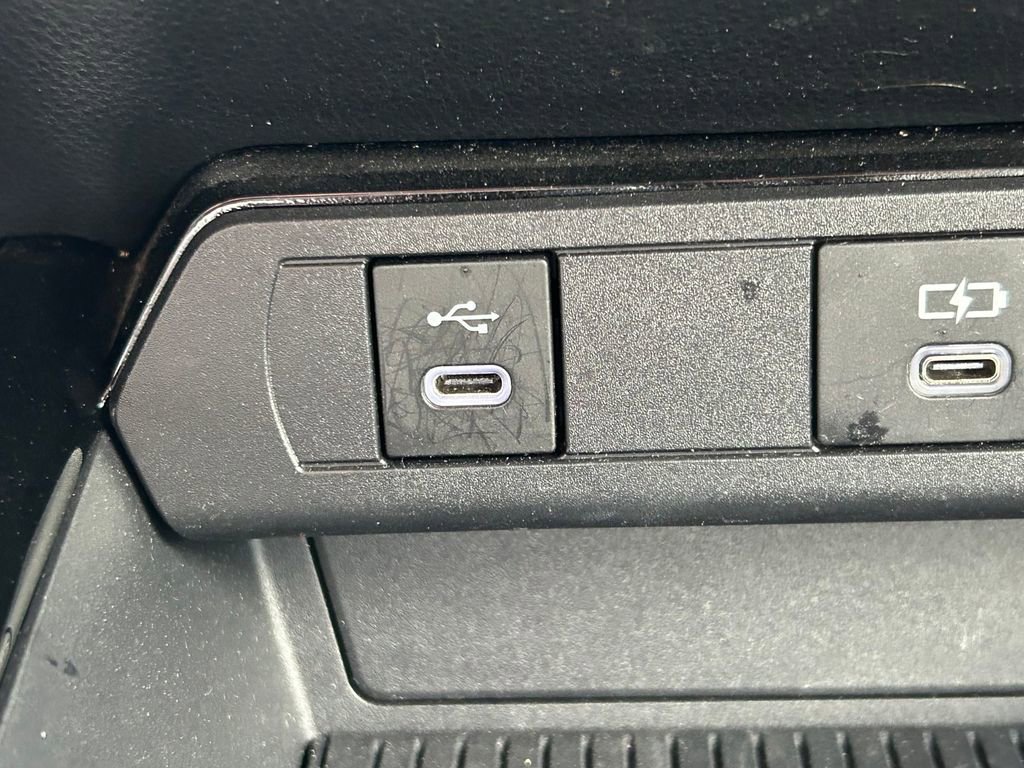 2025 Toyota Prius XLE