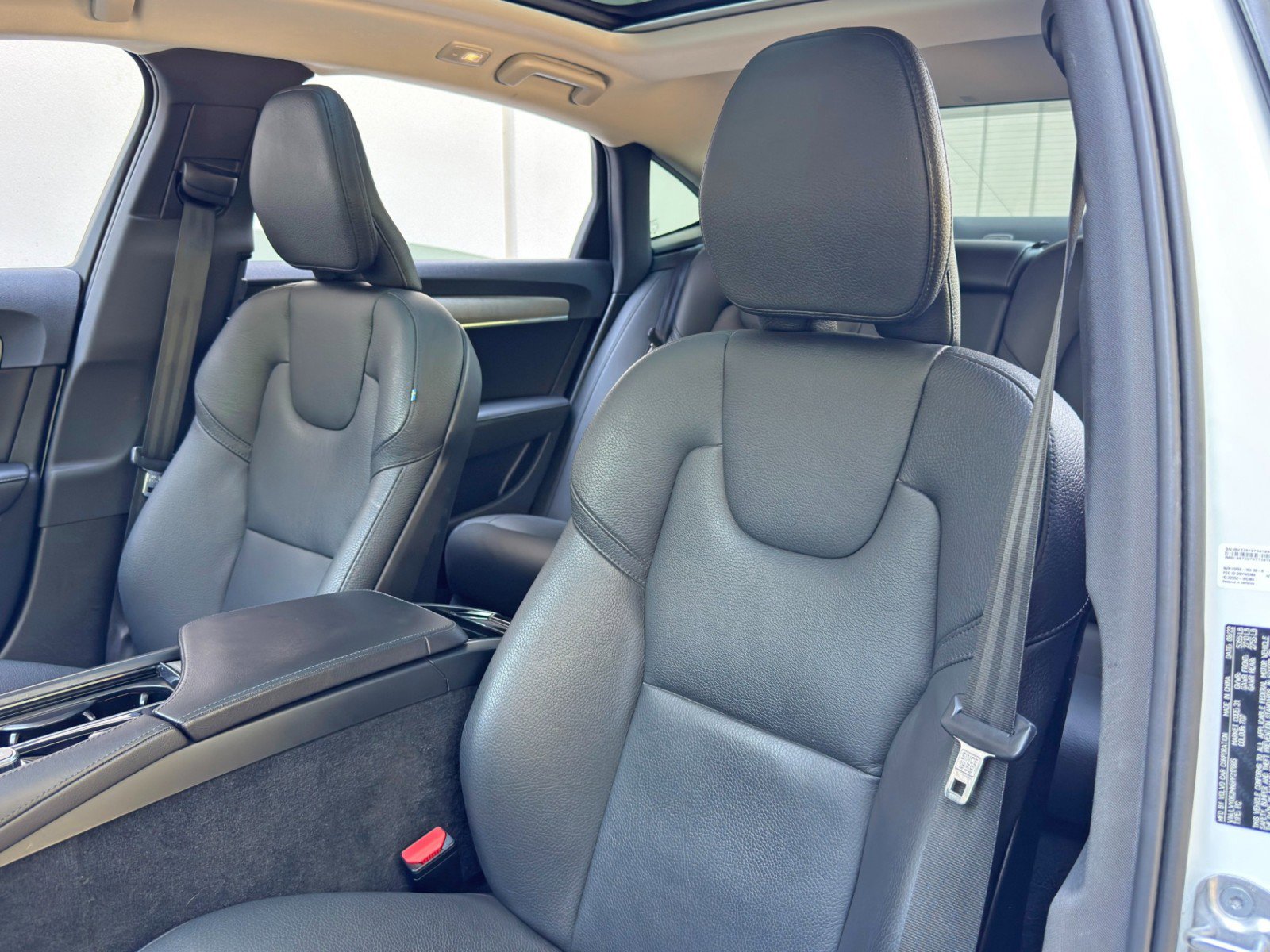 2023 Volvo S90 B6 Plus