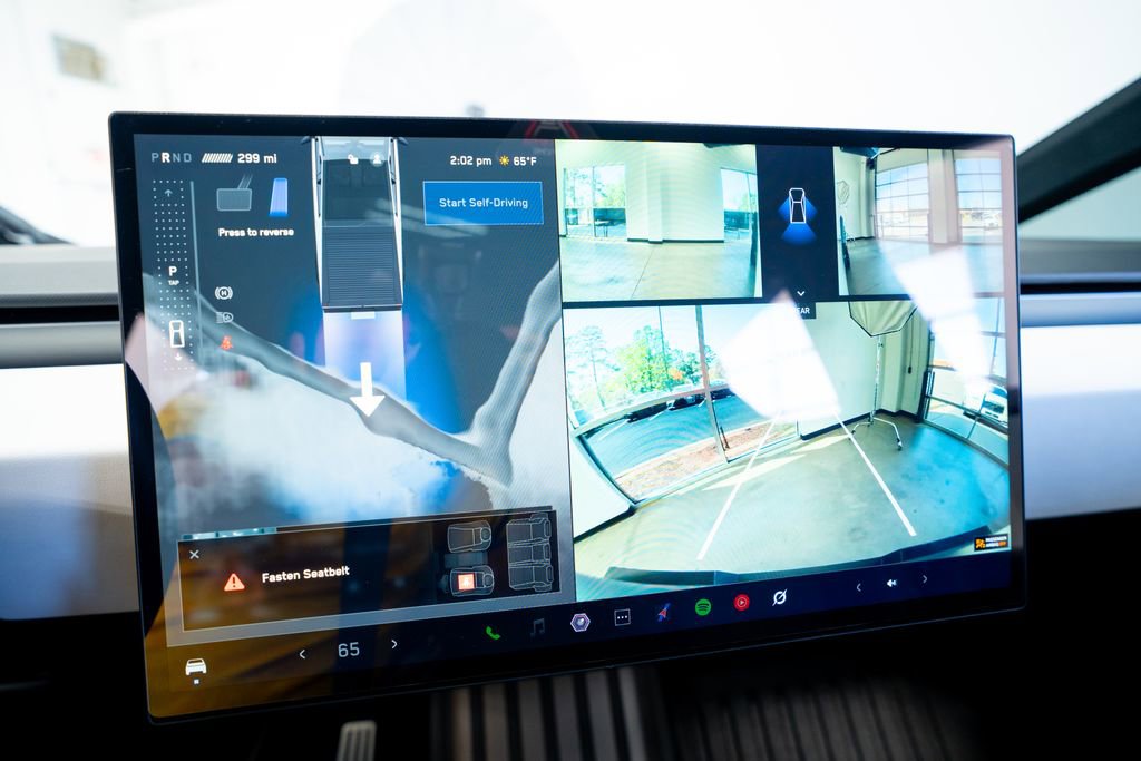 2024 Tesla Cybertruck AWD Crew Cab