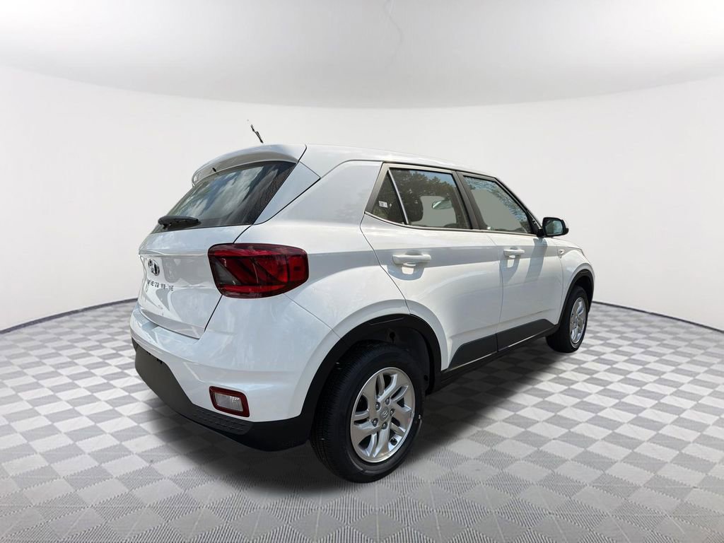 2026 Hyundai Venue SE