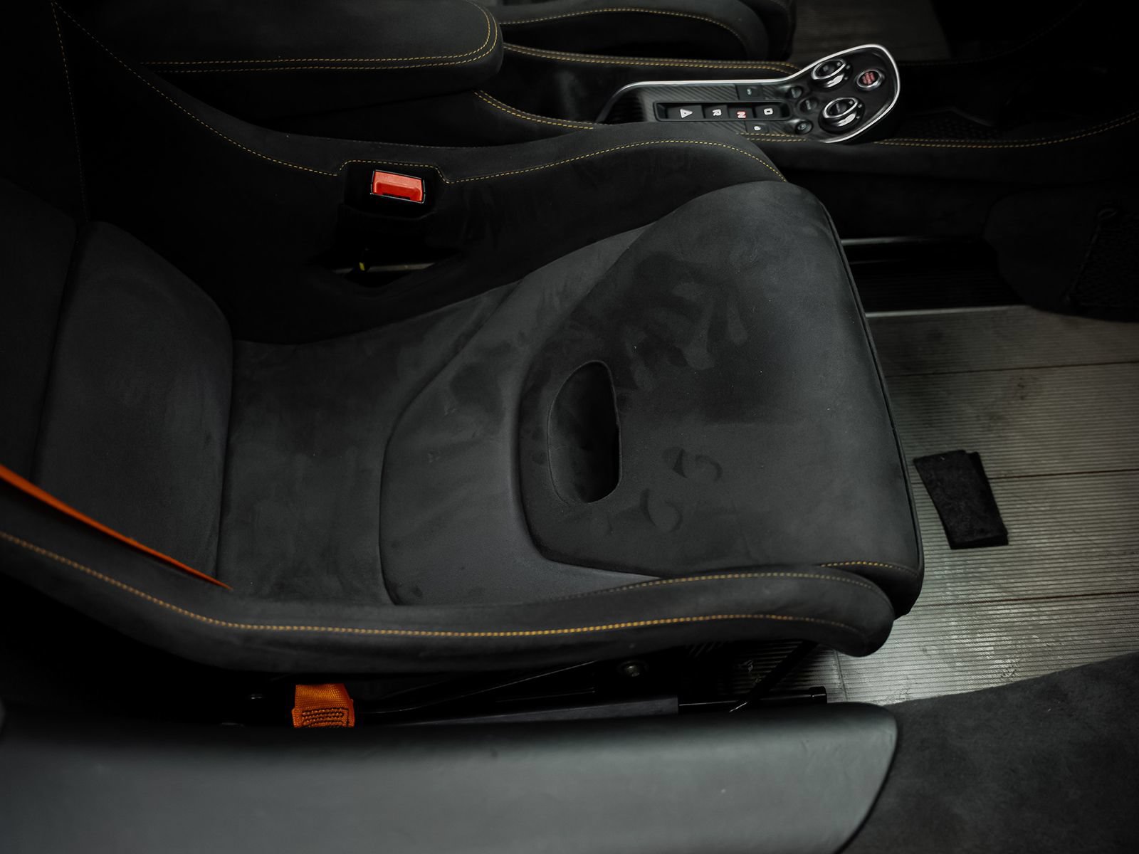 Used 2019 McLaren 600LT photo 39