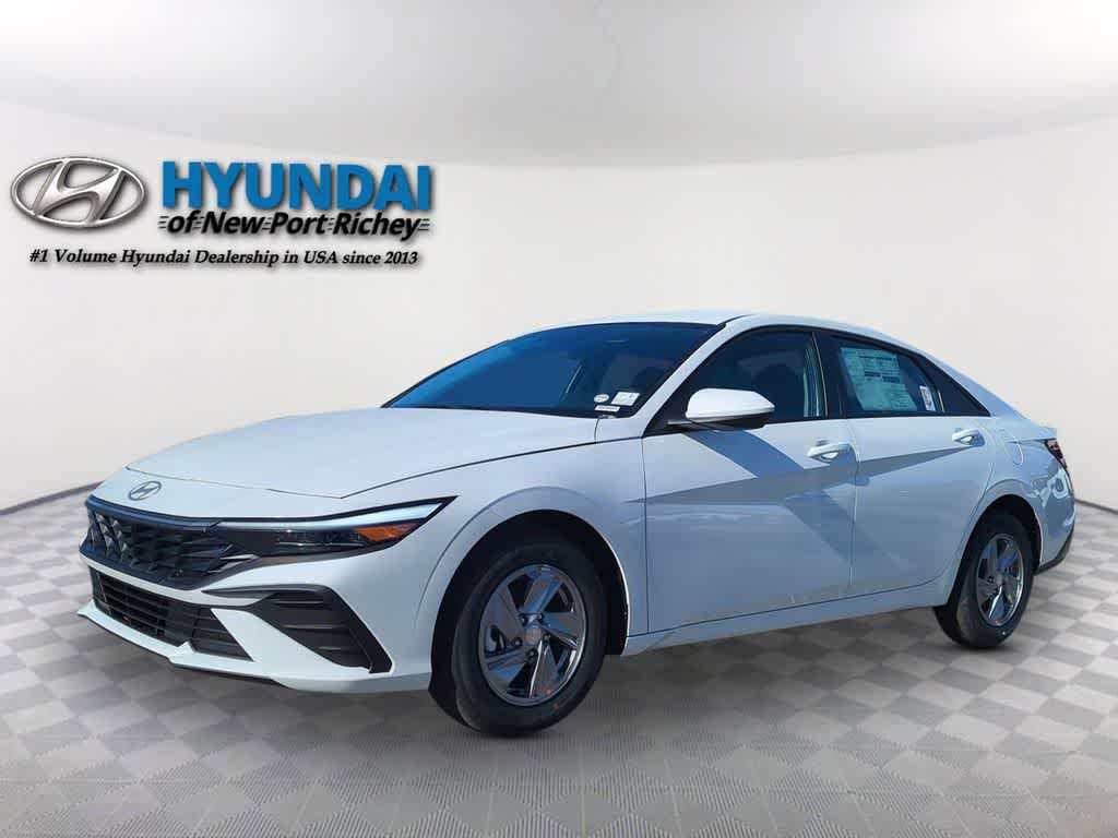 New 2026 Hyundai Elantra SE