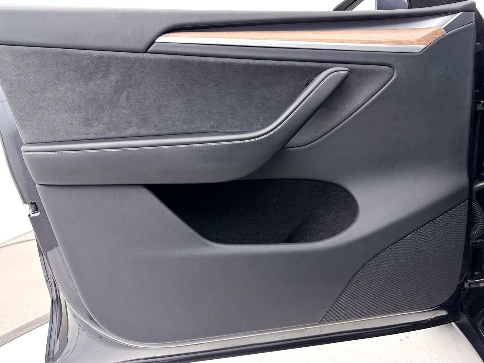 2024 Tesla Model Y Performance