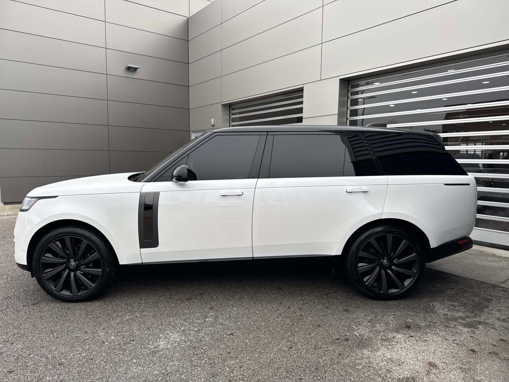 2023 Land Rover Range Rover SV