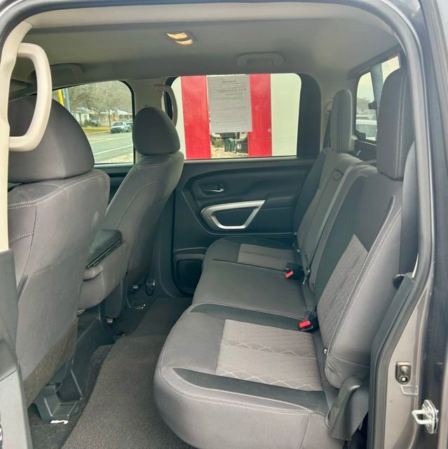 2024 Nissan Titan SV