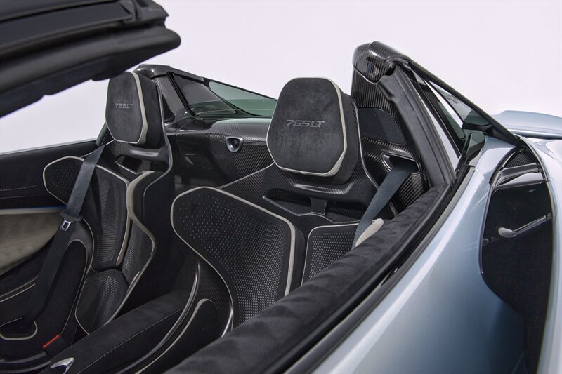 Used 2022 McLaren 765LT photo 22