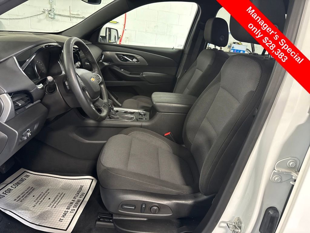 2023 Chevrolet Traverse LT