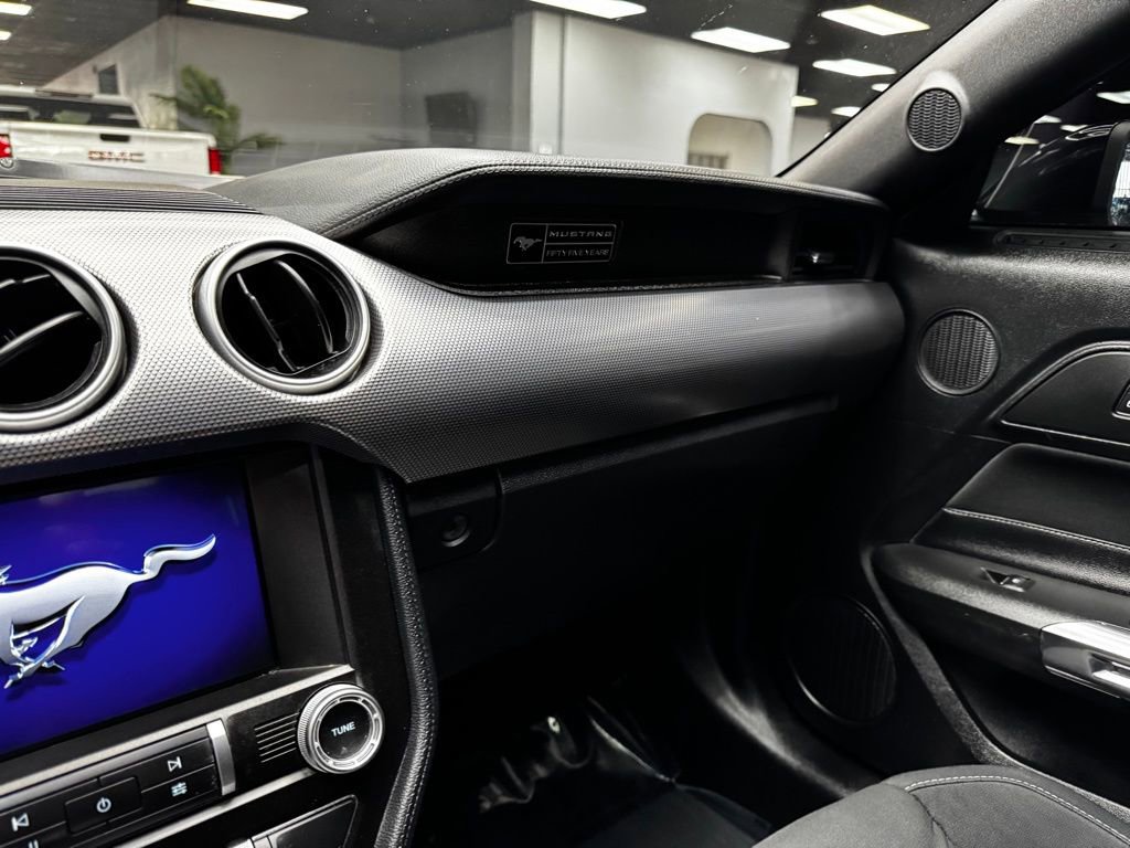 2020 Ford Mustang Coupe