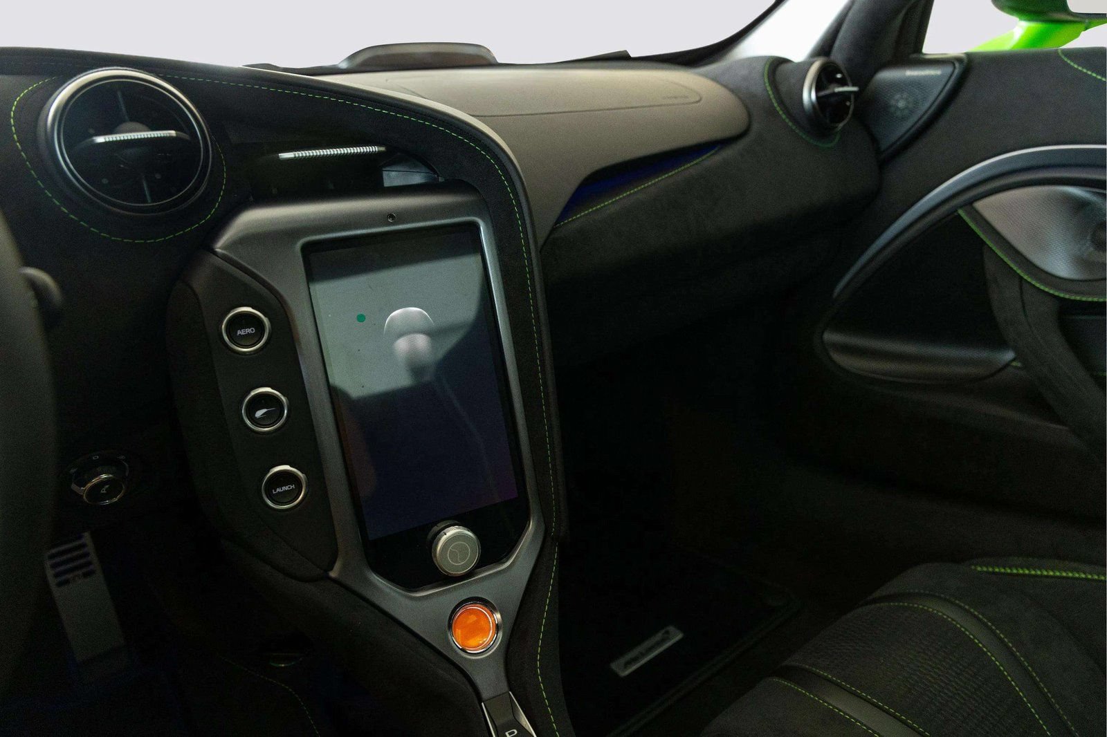 New 2026 McLaren 750S photo 27