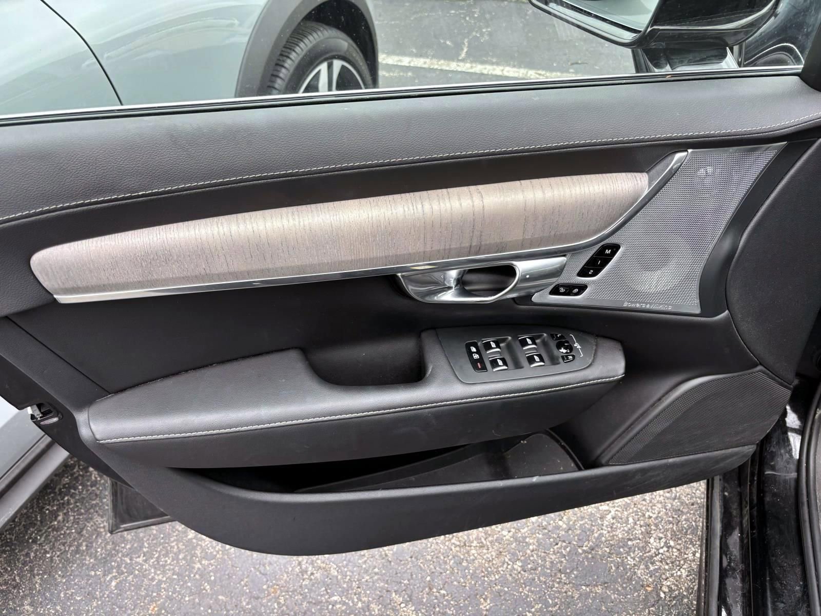 2023 Volvo S90 B6 Ultimate