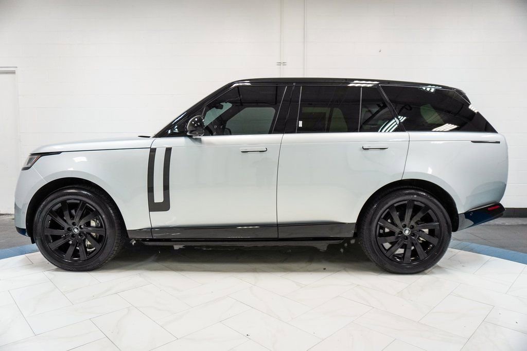 2023 Land Rover Range Rover SE