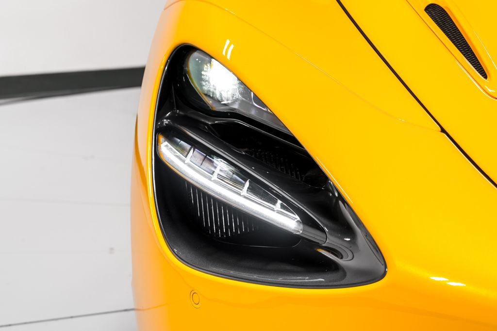 Used 2022 McLaren 720S Spider photo 43