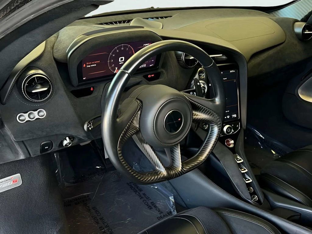 Used 2018 McLaren 720S photo 11