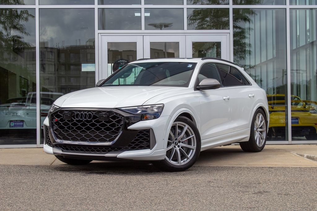 Used 2026 Audi RS Q8 performance