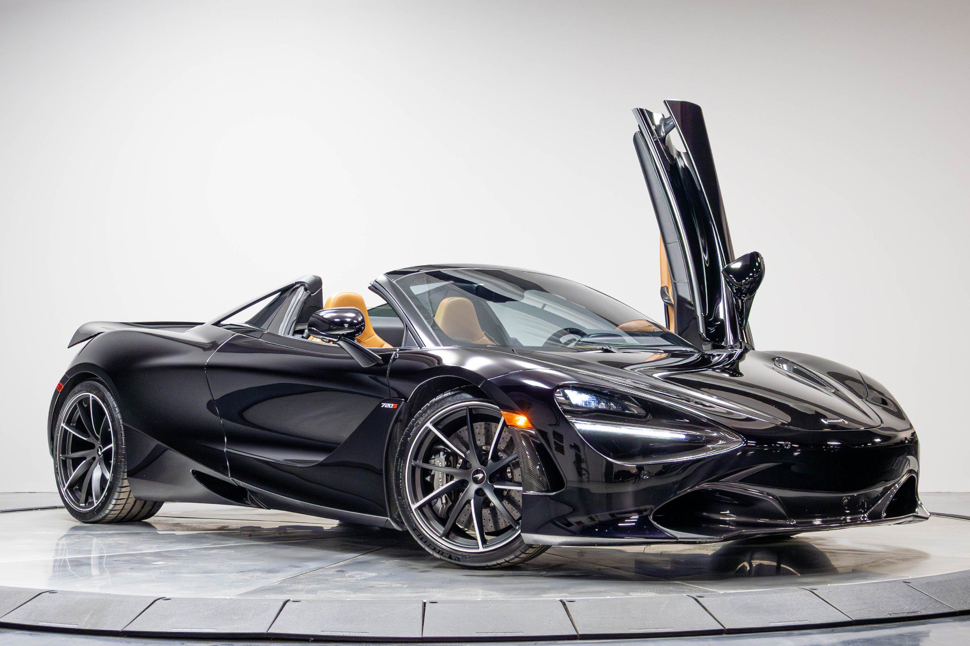 Used 2019 McLaren 720S Luxury photo 36