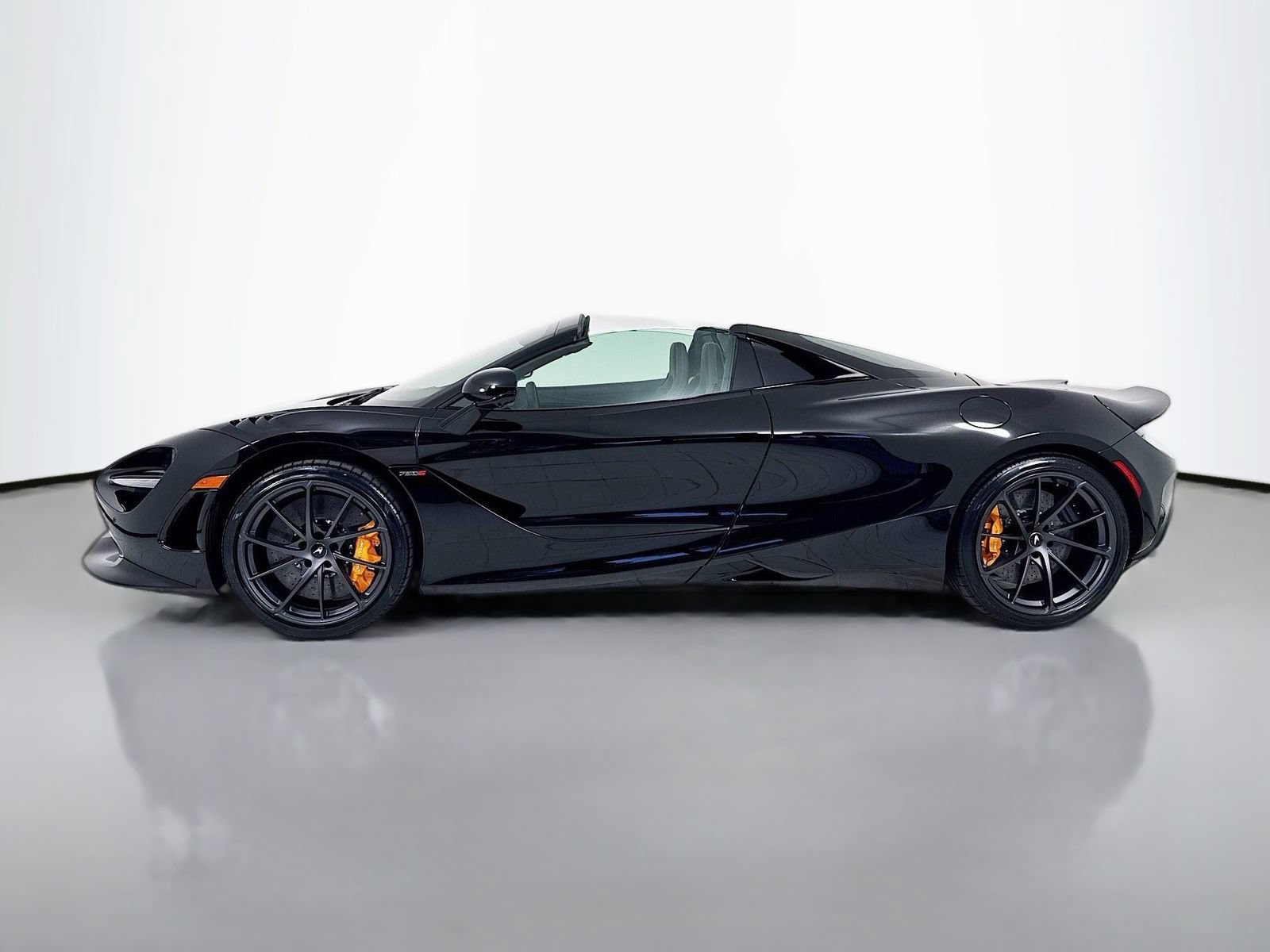 Used 2026 McLaren 750S Spider photo 4