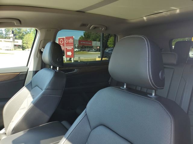 2025 Volkswagen Atlas SE