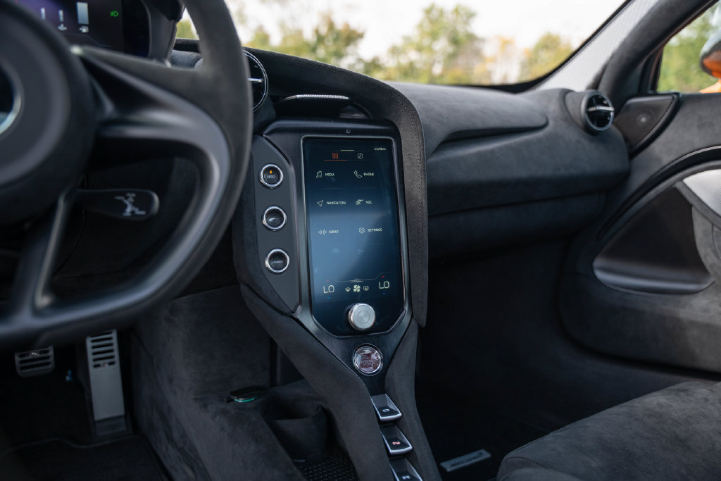 Used 2024 McLaren 750S photo 39