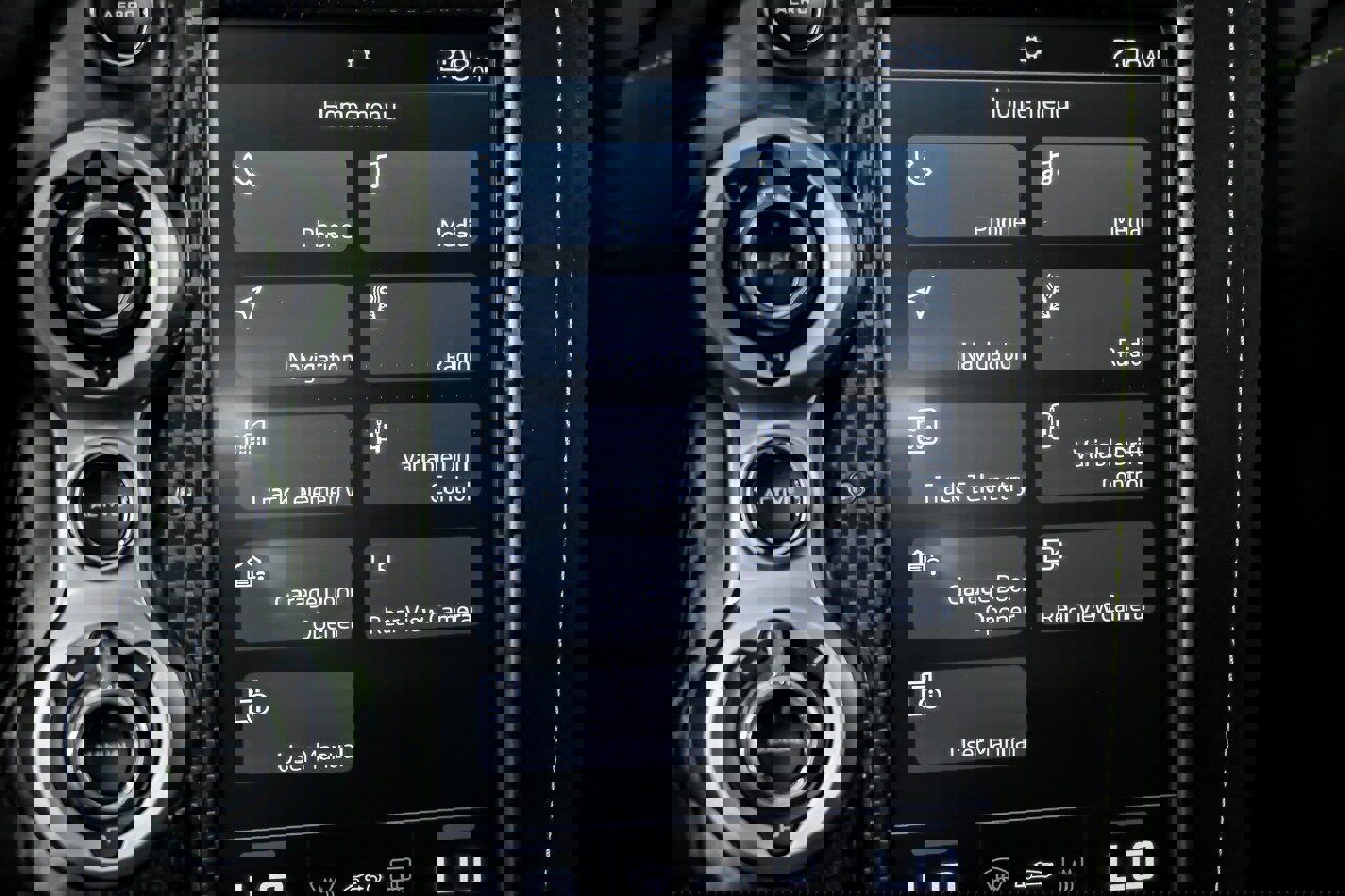 Used 2021 McLaren 765LT photo 34