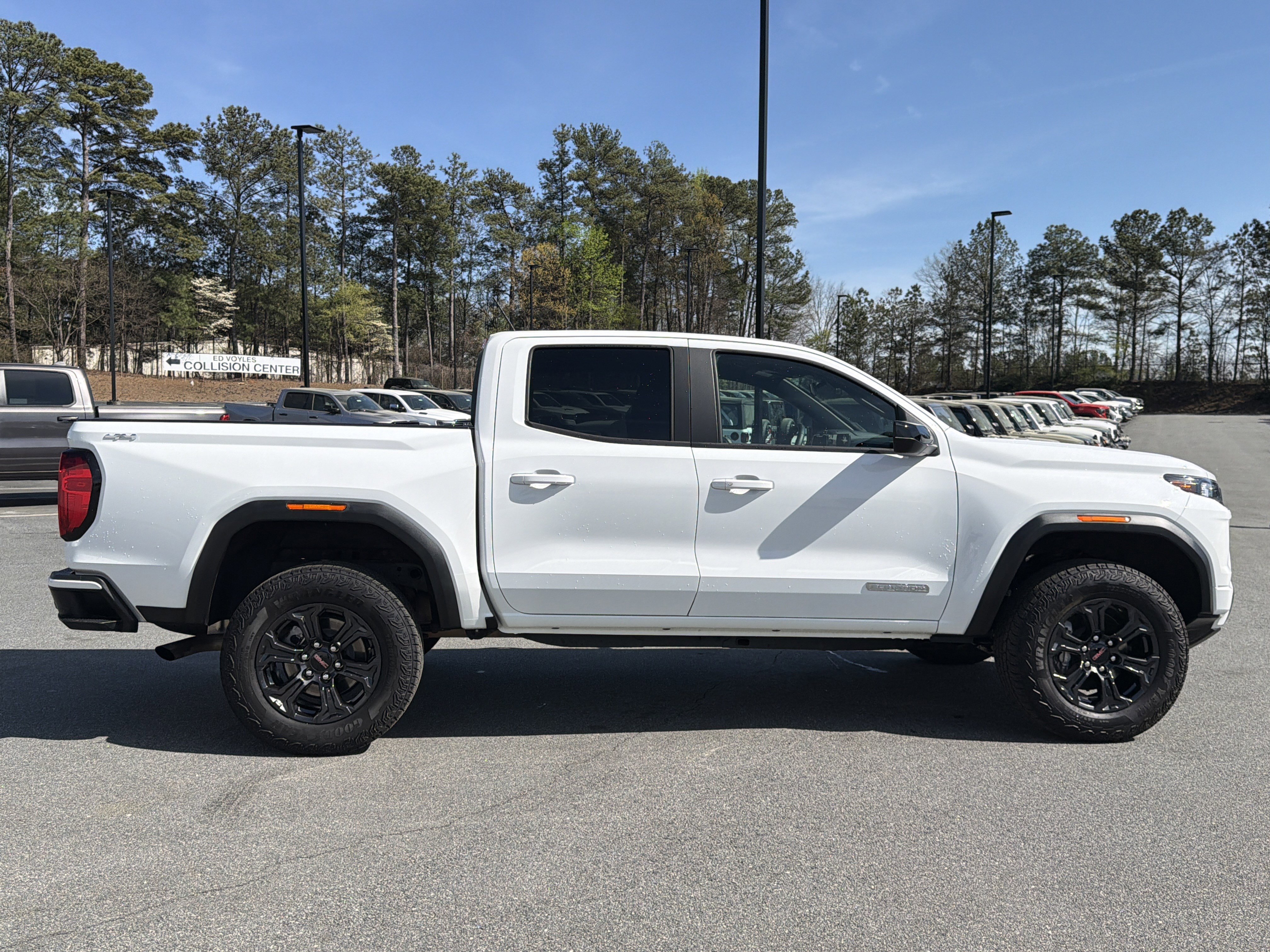 2025 GMC Canyon Elevation