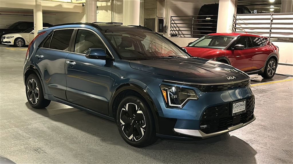 Certified 2023 Kia Niro Wave w/ Wave Preserve Package
