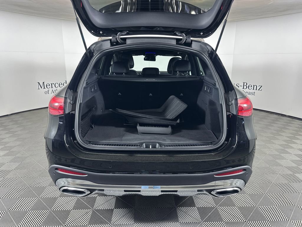 2026 Mercedes-Benz GLC 300 4MATIC