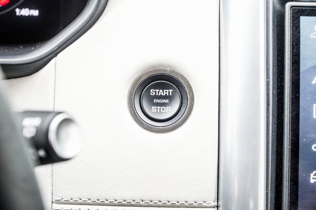 2025 Land Rover Discovery S