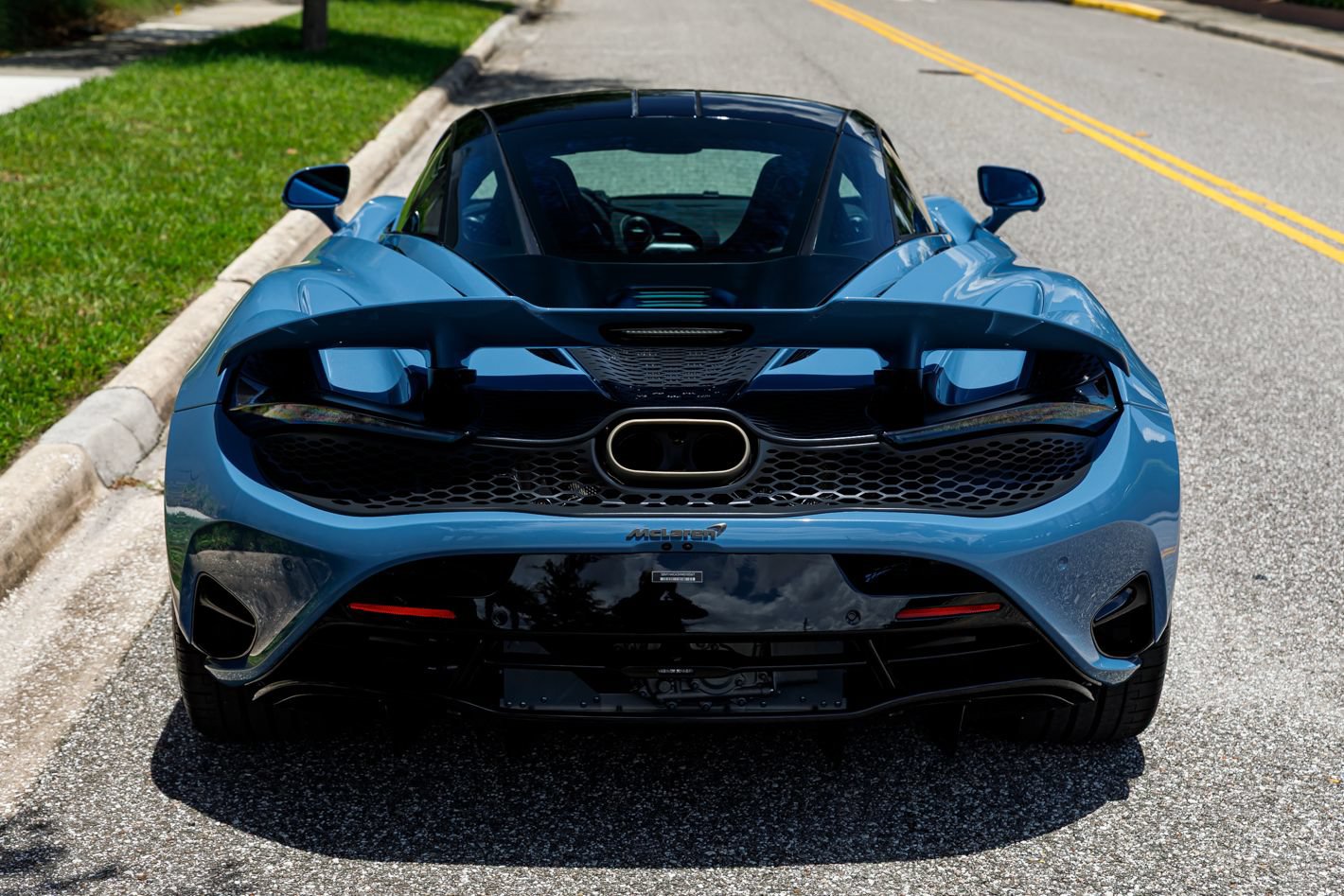 New 2027 McLaren 750S photo 10