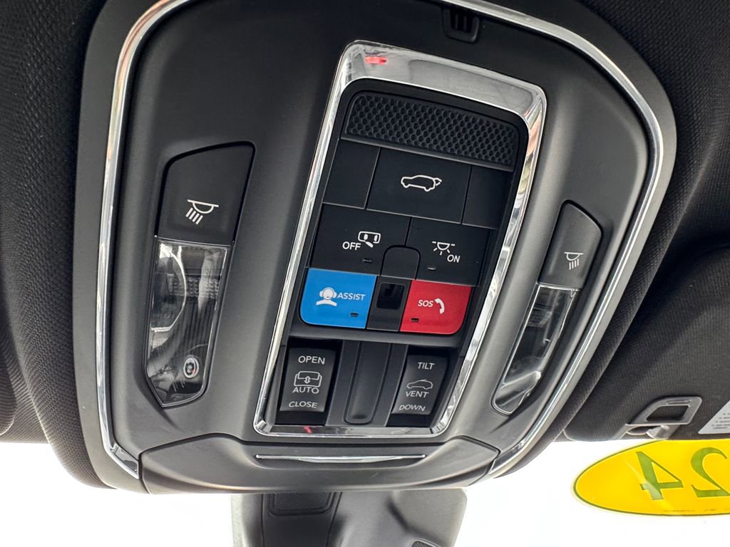 2024 Jeep Grand Cherokee Laredo X