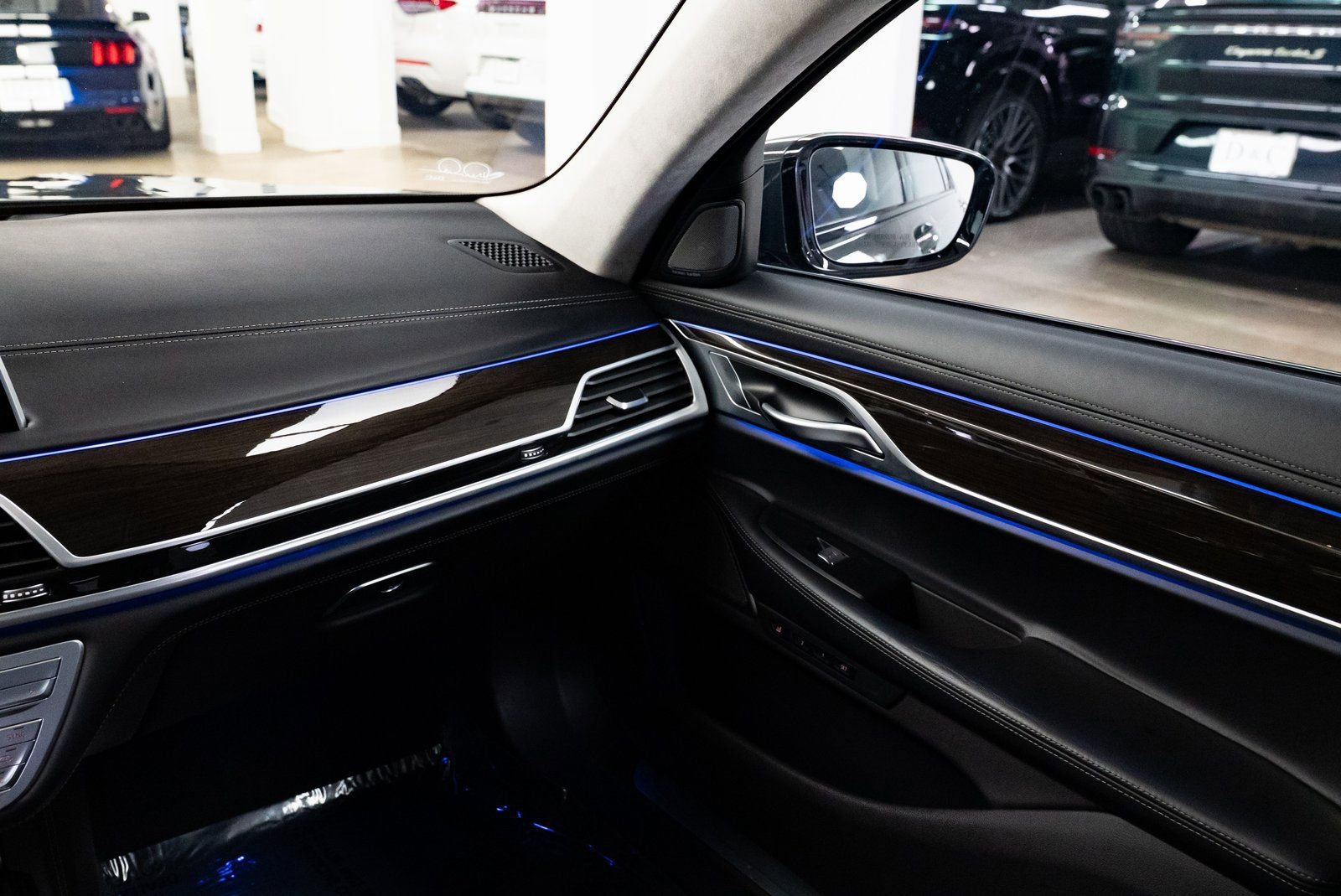 2022 BMW M760i xDrive