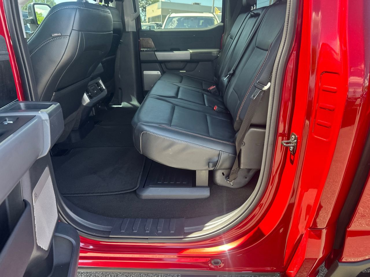 2024 Ford F350 Lariat