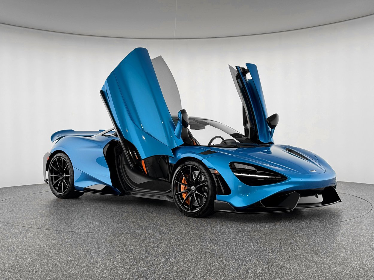 Used 2022 McLaren 765LT photo 8