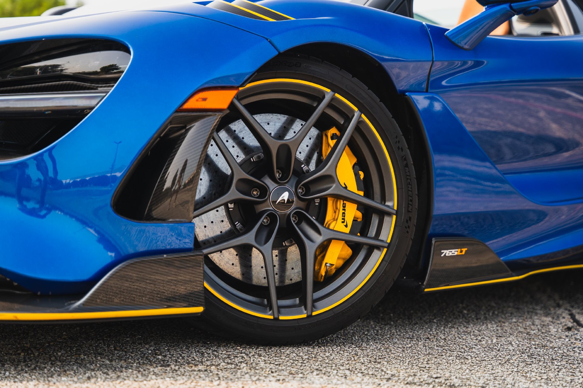 Used 2022 McLaren 765LT photo 12