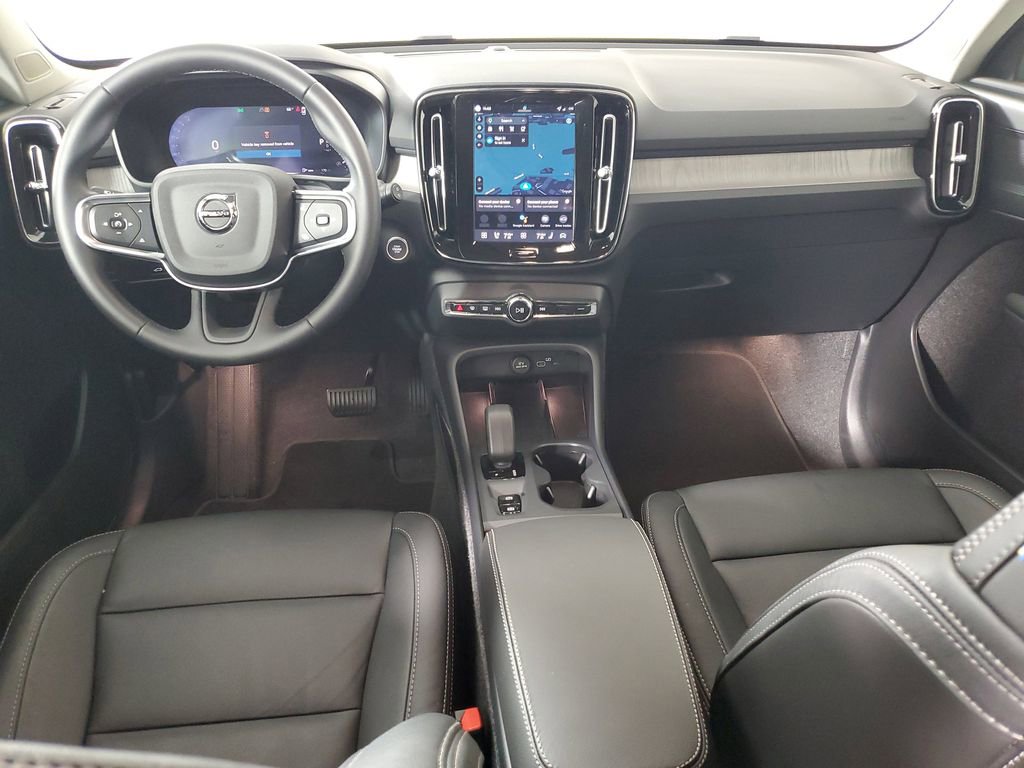 2026 Volvo Xc40 B5 Core