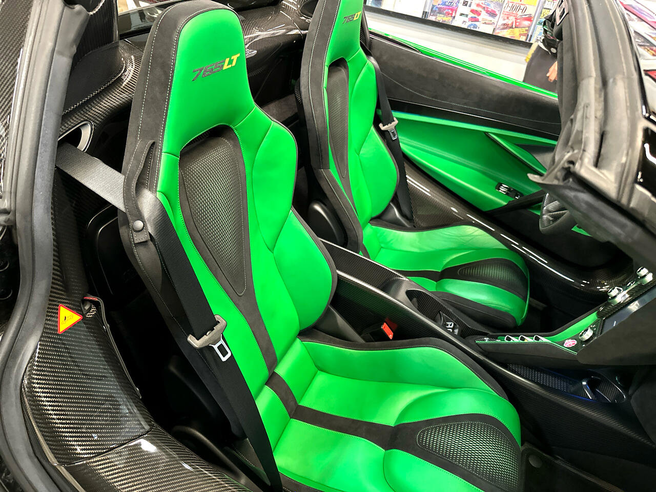 Used 2022 McLaren 765LT photo 51