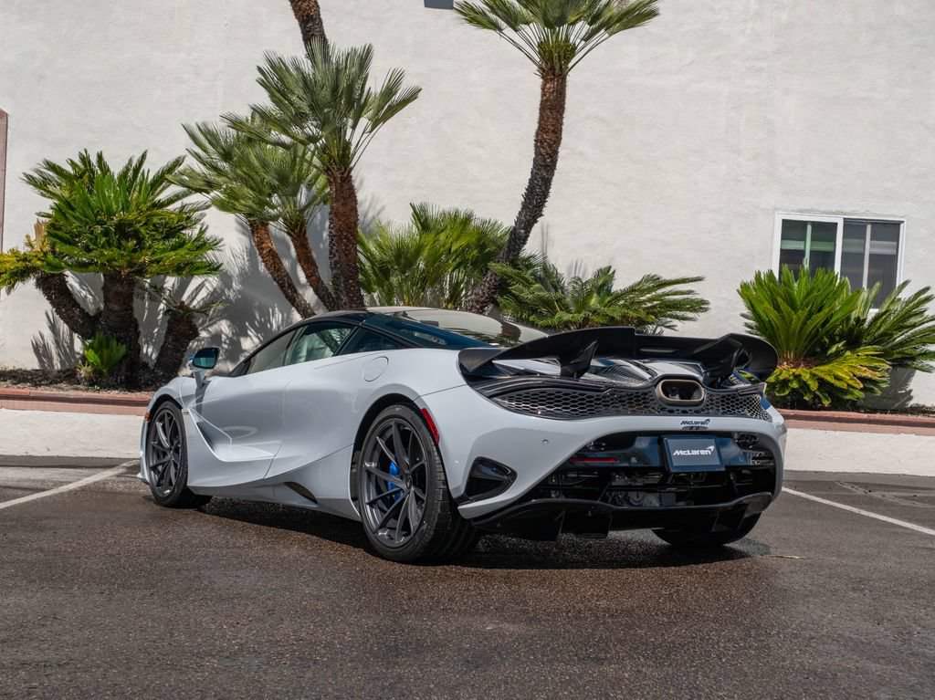 New 2026 McLaren 750S photo 34