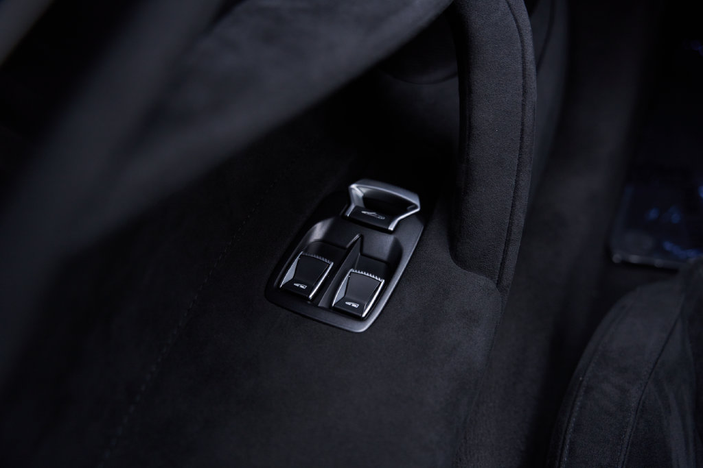 Used 2025 McLaren 750S photo 50
