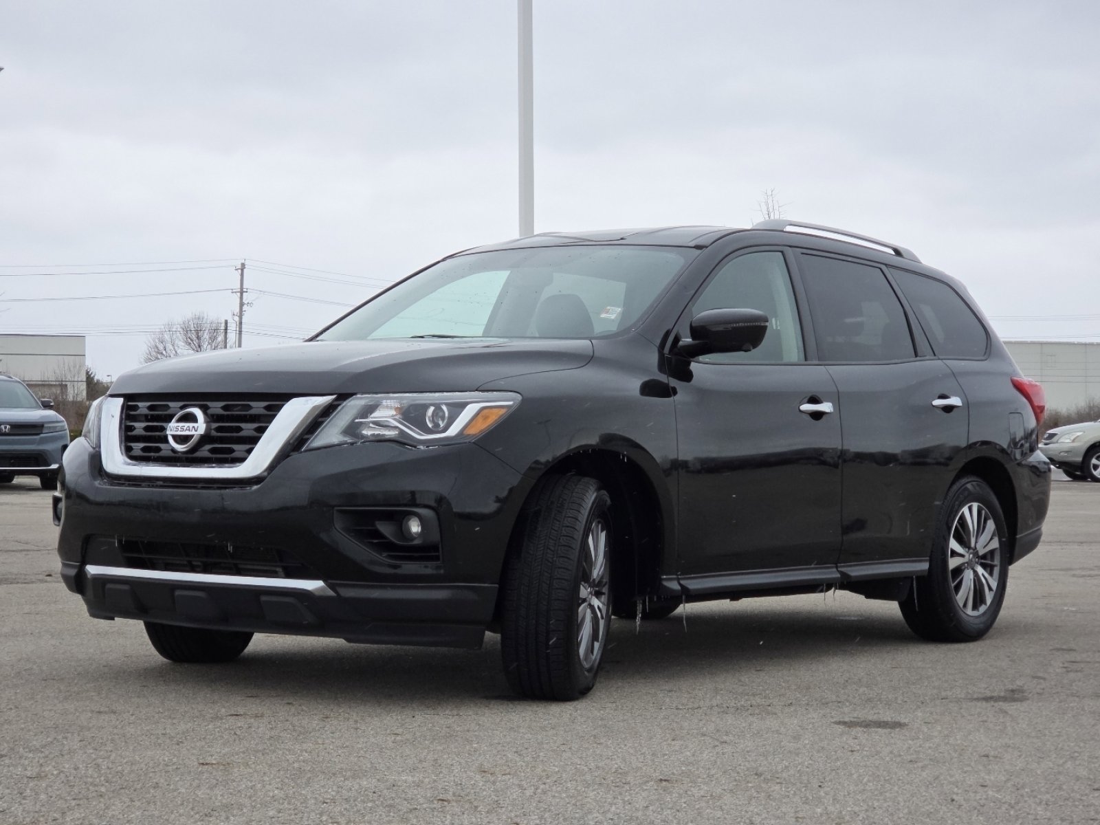 2020 Nissan Pathfinder SL